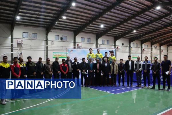  اختتامیه اولین روز از چهل و یکمین دوره مسابقات استانی تنیس روی میز در مهریز