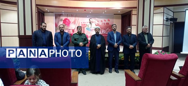 گردهمایی و تقدیر از خادمین شهدا در اداره اوقاف اسلامشهر 