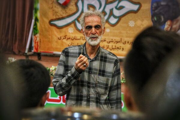 تجلیل استاندار مرکزی از خبرنگاران پانا