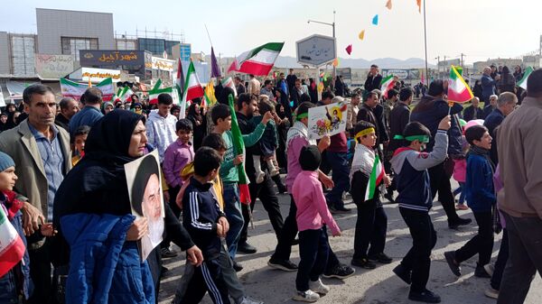 خروش پرشور مردم کازرون در جشن 47 سالگی پیروزی انقلاب اسلامی