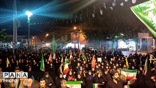 شکوه صدوبیست شب مقاومت مردم کوهدشت در میدان امام خمینی (ره)
