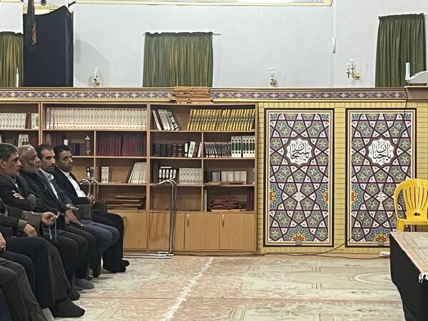 حضور قائم‌مقام معاون وزیر در سازمان دانش‌آموزی در  راهپیمایی ۱۳ آبان شهرک مروارید بندرعباس