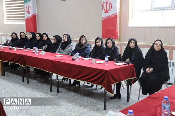 مطالبات بی‌واسطه شورای دانش‌آموزی مدرسه شهید مسافری تبریز با مسوولان وزارت آموزش و پرورش 