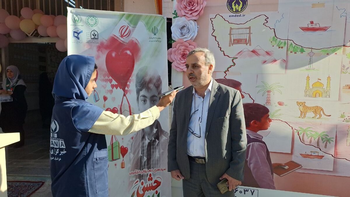 جشن عاطفه‌ها فرصتی برای حمایت از ادامه تحصیل دانش‌آموزان نیازمند است