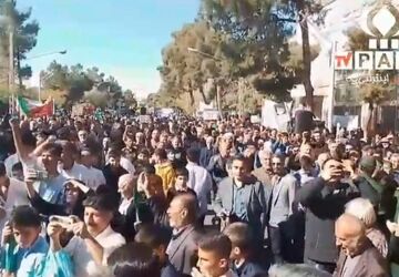 راهپیمایی ۱۳ آبان، نماد مقاومت و ایستادگی ملت ایران