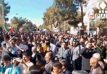 راهپیمایی ۱۳ آبان، نماد مقاومت و ایستادگی ملت ایران