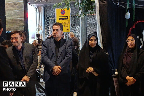 اجرای سرود «رهبر شهیدم» با مشارکت چهار تشکل دانش‌آموزی در بجنورد
