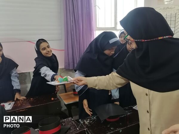 جشن فارغ التحصیلی کلاس ششمی ها در مدرسه ناهید نخودی