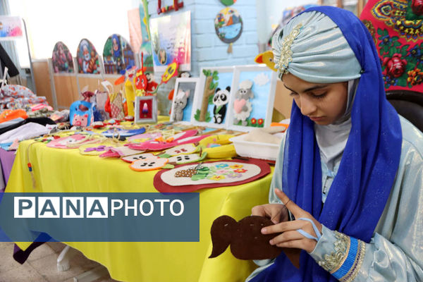 برپایی نمایشگاه زنده مشاغل و افتتاح اتاق نمایش در اسلامشهر