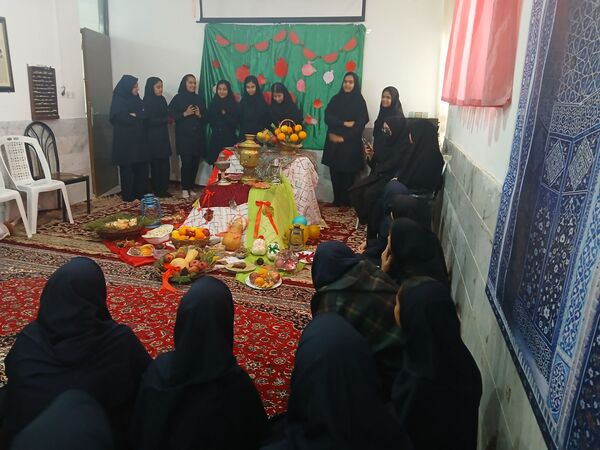 بزرگداشت شب یلدا  در آموزشگاه مرحوم صفری شهرستان خلیل آباد 