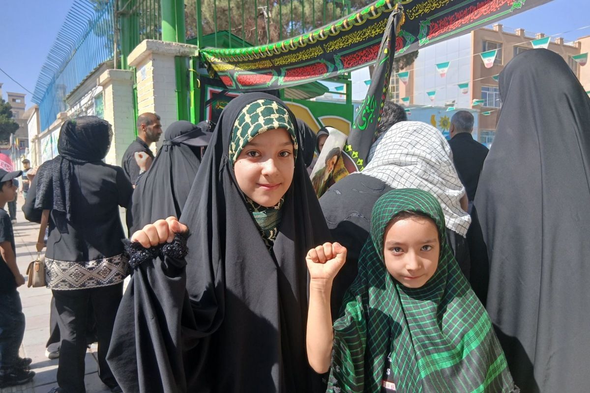 برپایی موکب‌های پذیرایی از جاماندگان اربعین در ملارد