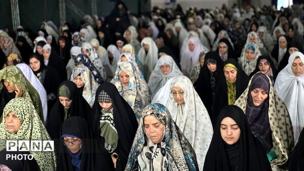 نماز عبادی و سیاسی جمعه مردم فردیس در مصلای  امام خمینی(ره)