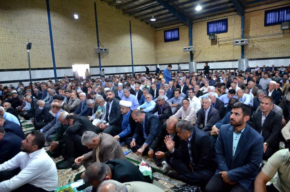 اقامه آخرین نماز جمعه ماه مبارک رمضان با حضور چشمگیر مردم گچساران