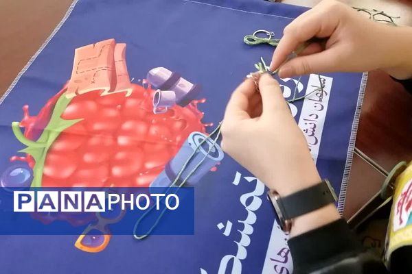 افتتاحیه بخش دوم اردوی تمشک با حضور دانش‌آموزان دختر در اردوگاه شهید محمد منتظری شهریار