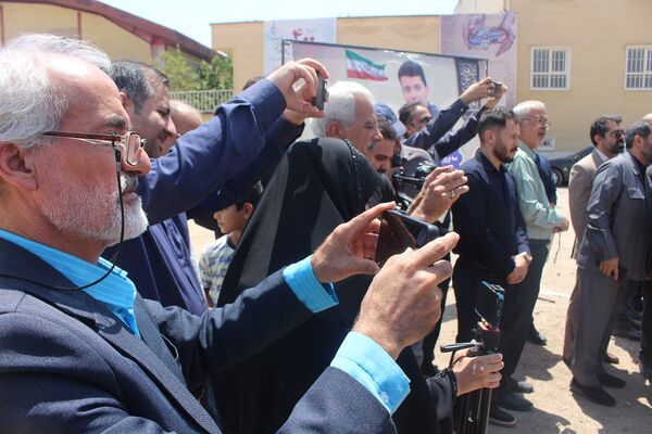 آیین کلنگ زنی احداث سه واحد آموزشی در قم