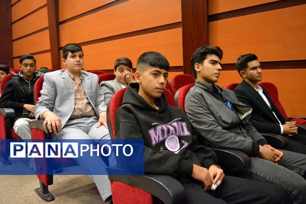 کاروان راهیان نور عازم خطه نور پسران بهارستان‌دو 