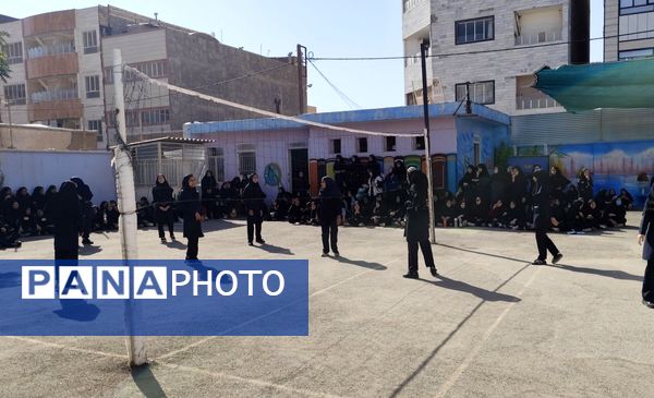 گرامیداشت هفته تربیت بدنی در دبیرستان فیاض 