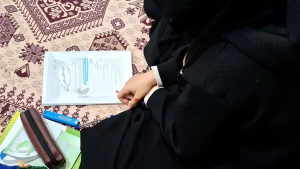 اعتکاف دختران دانش‌آموز قم در مسجد امام حسین(ع)