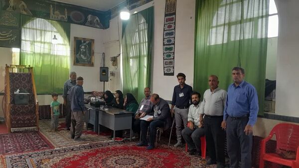 برگزاری چهاردهمین دوره انتخابات ریاست جمهوری در روستای تاج آباد شهرستان داورزن 