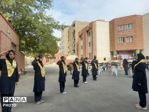 آیین متمرکز استانی جشن عاطفه‌ها در دبیرستان فرزانگان ۴ کرج