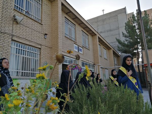 زنگ مهر، آغاز بهار تعلیم و تربیت در دبیرستان شهید هاشمی نژاد نیشابور