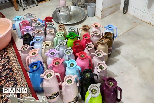سفره های ساده افطاری در شهر بار نیشابور