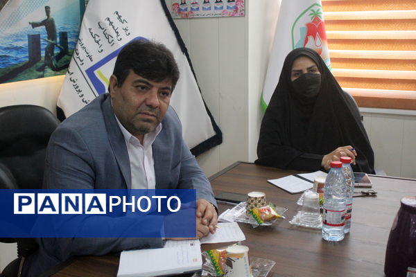 سلسله نشست‌های هفتگی افق تربیت شهرستان کنگان