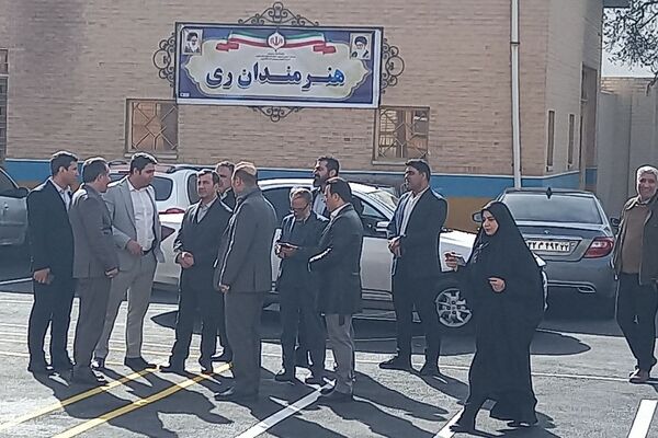آیین افتتاح دو مدرسه خیرساز با حضور مدیر کل آموزش و پرورش شهرستانهای استان تهران در ناحیه دو شهرری 