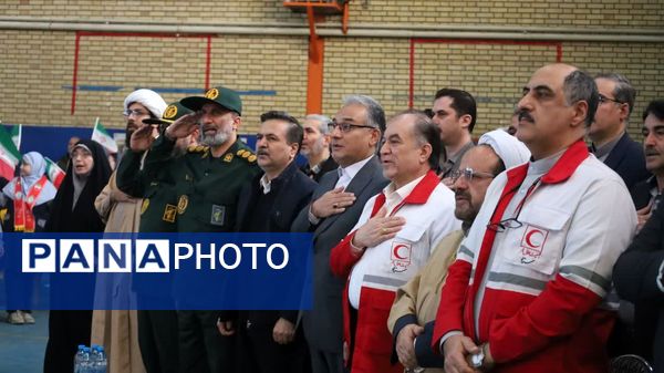 زنگ انقلاب نواخته شد