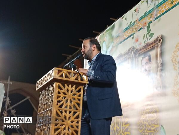 حسینیه امیرچخماق؛ قاب همبستگی مردم یزد در خون‌خواهی رهبر شهید