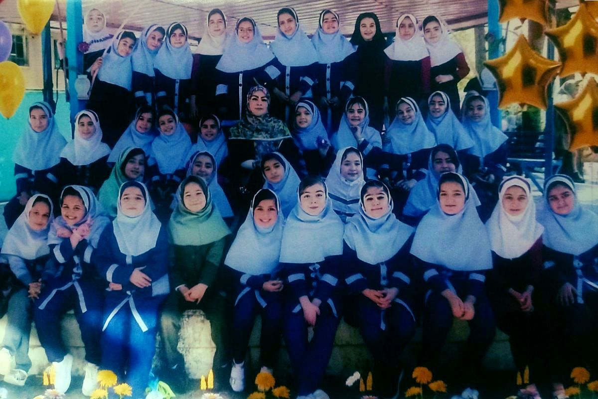 عکس یادگاری کلاس ۶/۲ مدرسه قدر بهارستان دو