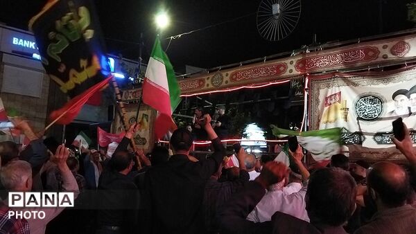 حماسه سازی مردم نیشابور در  صد و پنجاه  شب از تجمعات در حسینیه امام خمینی 