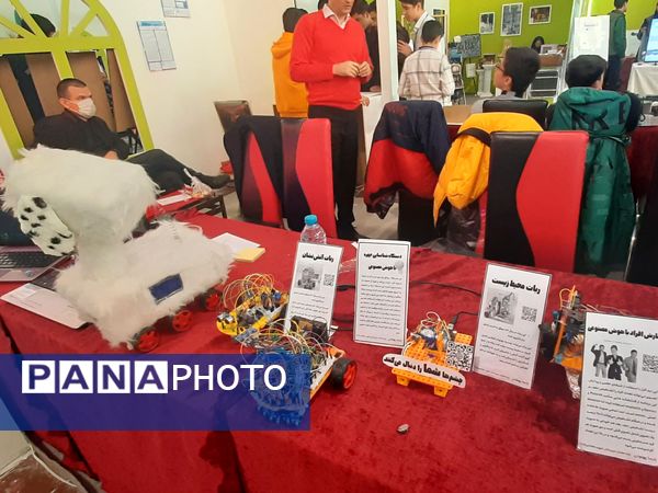 روز دوم نمایشگاه پژوهش و فناوری همزمان با هفته پژوهش در مشهد 