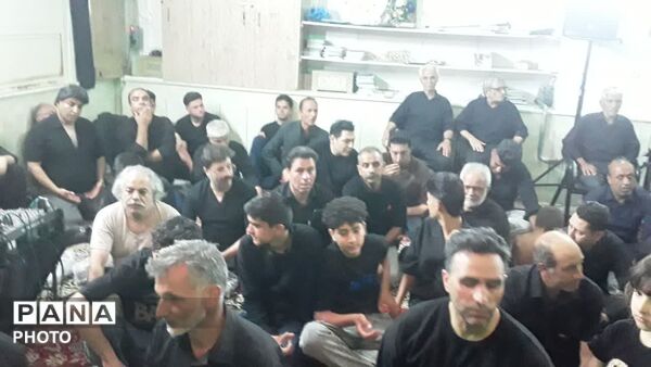 طنین نوای عاشورا در تکیه‌ها و هیئت‌های روستای فدافن