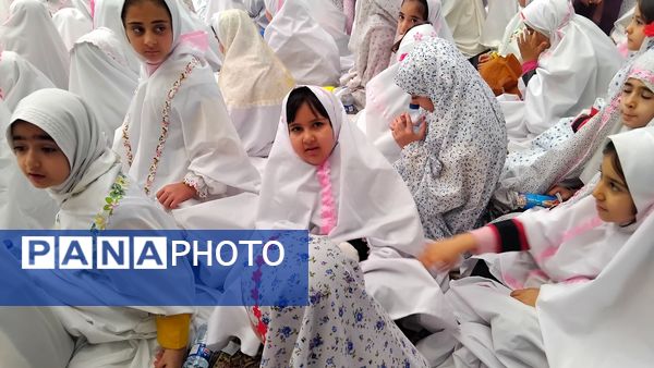 جشن بندگی فرشته‌های ۹ ساله در اهر