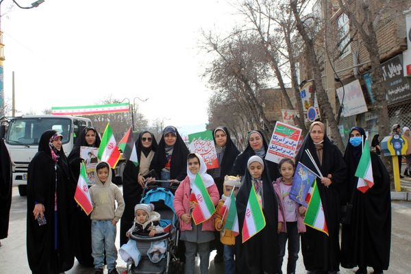 حضور پرشور مردم سملقان در راهپیمایی ۲۲ بهمن