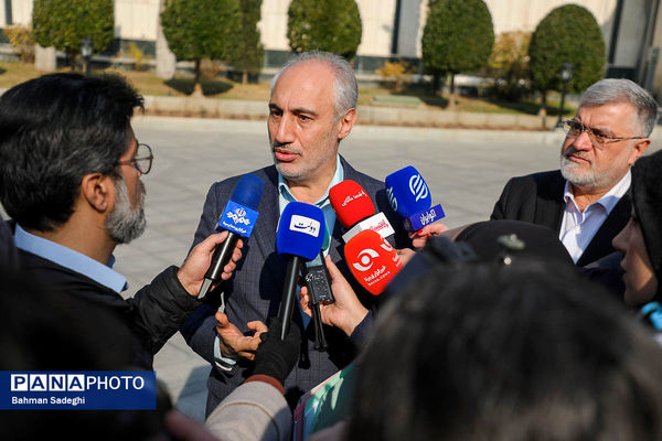 حاشیه جلسه هیات دولت - 17 دی