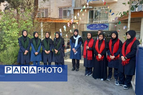 برگزاری جشن آغازین مهرماه در دبیرستان حضرت زینب(س) ناحیه یک شهرری