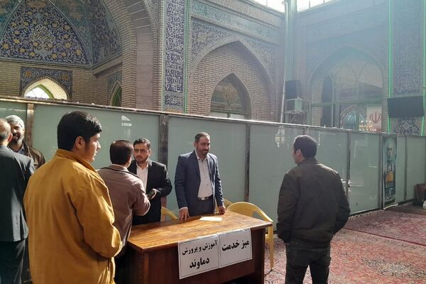 برپایی میز خدمت آموزش و پرورش دماوند 