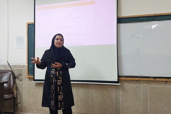برگزاری همایش انتخاب رشته کنکور سراسری در مدرسه شهید راستی پردیس 
