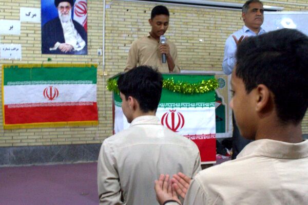 کارگاه آموزشی راهنمای رانندگی در مدرسه شاهد بندرعباس 