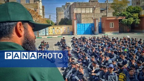  برگزاری سال تحصیلی دانش‌آموزان دبستان پسرانه الغدیر اشتهارد 