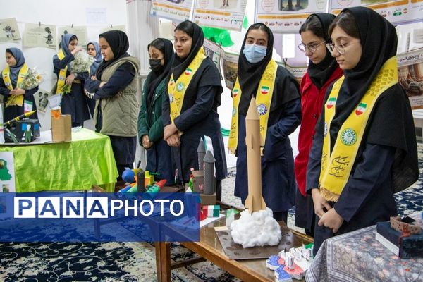 جشنواره دانش‌آموزی دور‌ریختنی‌ها توسط پیشتازان سازمان دانش‌آموزی محلات