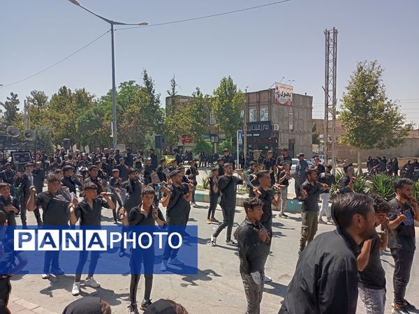 تعزیه خوانی عاشورا در روستای برزنون