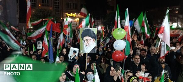 قاب پانا میزبان اجتماع پرشور مردمان ولایت مدار نیشابور در بلوار فضل