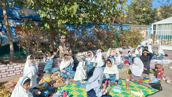 شادی و نشاط در روز جهانی کودک در دبستان لطیفه 