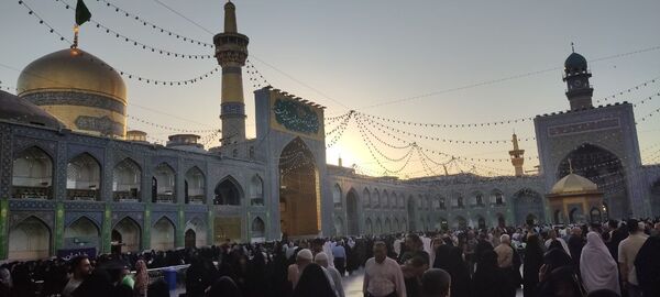 سفر معنوی دانش‌آموزان سما کاشان به مشهد مقدس در دهه کرامت