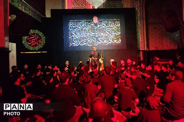 نوجوانان در سوگ حسین(ع) گریستند