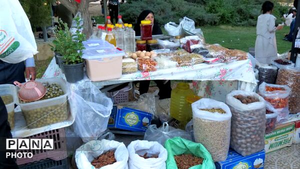 نمایشگاه تخصصی محصولات ارگانیک و صنایع دستی در بوستان لاله شهر کهک