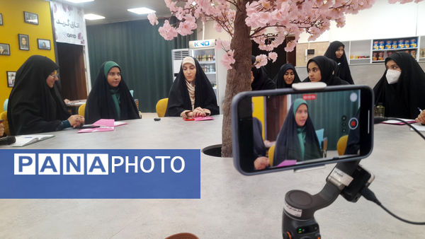 حضور مشاور معاون رئیس جمهور در مرکز «حس خوب» قم